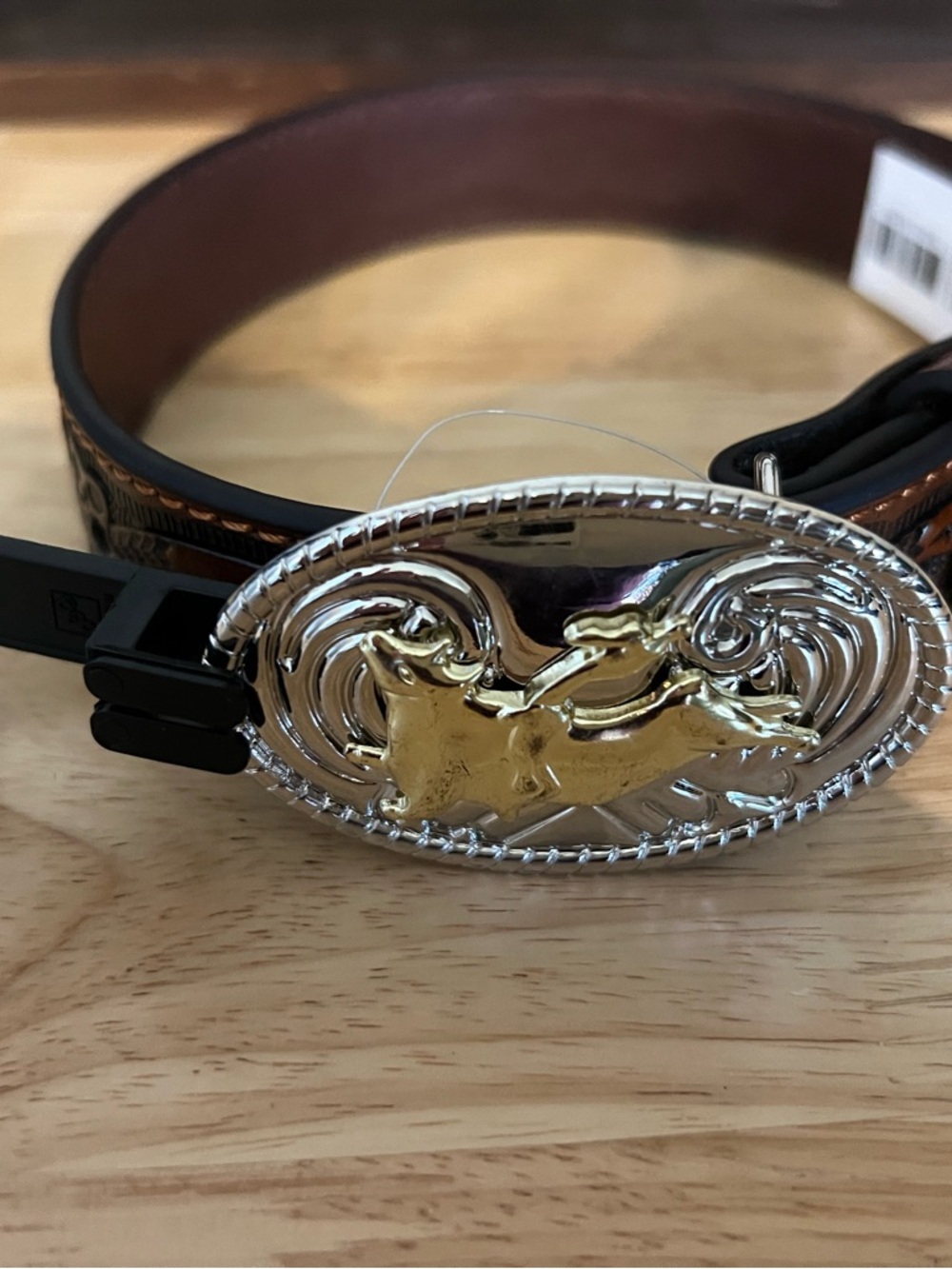 Western Oval Horse Buckle Leather Belt - Gold & Silver Detail